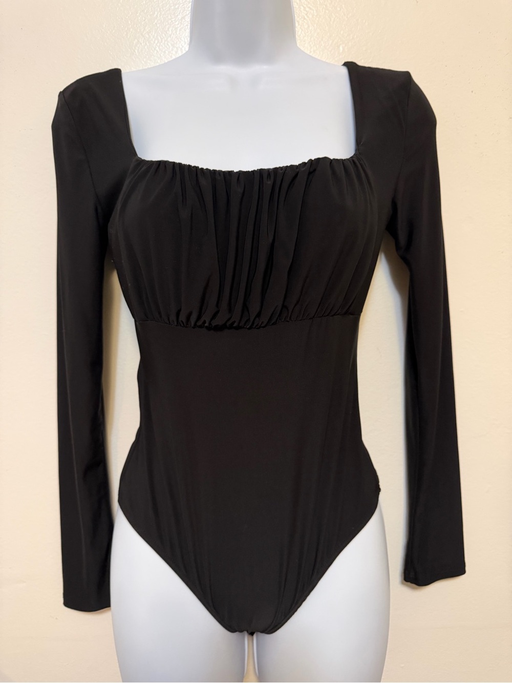 Elegant Black Square-Neck Long Sleeve Bodysuit